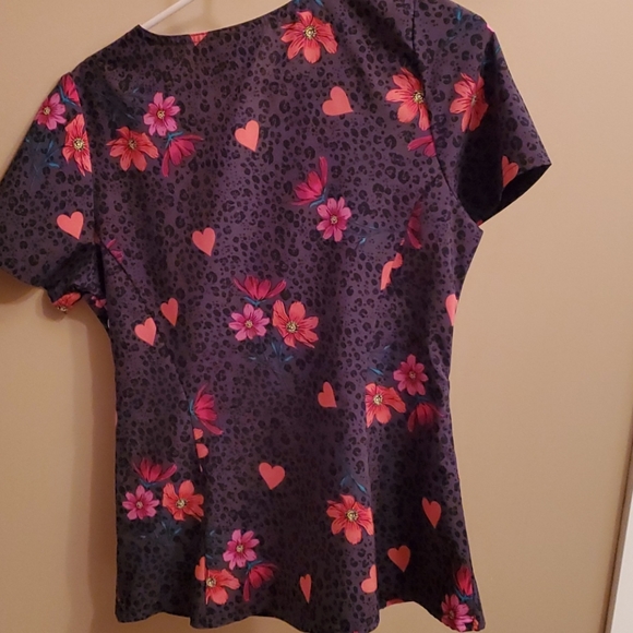 Uniform Top - Picture 4 of 4